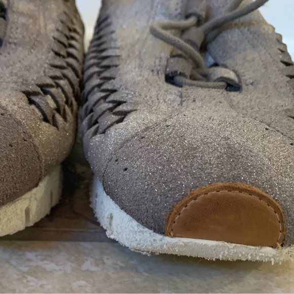 OTBT brand leather braid tennis shoes sneakers women’s size 7.5 - Picture 9 of 11